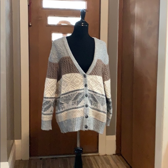 Old Navy Sweaters - Old navy oversized heavy knit fair isle cardigan